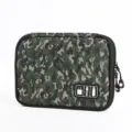 Sac de rangement numerique camouflage pour cables, batteries externes et accessoires de voyage. - Camouflage vert armée dense