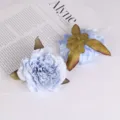 Blaue künstliche Rosenblüten für Hochzeitsdekoration, Blumenwand und Basteln von DIY Projekten. - Hellblau
