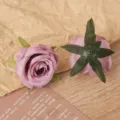 Künstliche Seidenrosen Blütenköpfe für Hochzeitsdekoration, DIY Handwerk und Heimdekoration. - Violett