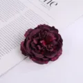 Dunkelviolette künstliche Rosenblüte Brosche, Seiden Blumen Hochzeitsfeier Dekorationszubehör. - Stil 2