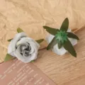Künstliche Seidenrosen Blütenköpfe Bastelmaterial Hochzeit Heimtextilien Blumendekor. - Silbergrau