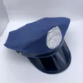 Gorra de policía azul disfraz de adulto sombrero con insignia plateada y visera negra. - Talla única / Gorra octogonal azul con insignia de águila plateada