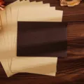 Set di buste in carta kraft vintage e cancelleria rigata per lettere d'amore e regali romantici. - Marrone quercia rossa