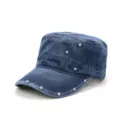 Washed denim military cap with silver star studs, stylish casual hat for outdoor wear. - Verstellbar / Marineblau