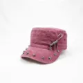 Casquette militaire plate rose lavée style punk avec rivets métalliques et pendentif étoile épingle. - Réglable / Bordeaux