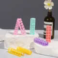 Set di bigodini in plastica per frangia, bigodini colorati con denti, pratici accessori per capelli. - Colore casuale