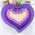 Coffret cadeau de roses en savon en forme de cœur, idéal pour la Saint-Valentin et anniversaire. - Violet Dégradé