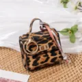 Mini Leo Print Handtasche Schlüsselanhänger süße Auto Schlüssel Münzbörse Tasche Anhänger - Brauner Leopardenprint