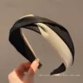 Retro minimalist black and white twisted wide headband stylish Korean hair hoop for daily wear - Black and White