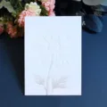 Élégante carte de vœux blanche à fleurs gaufrées pour mariages, remerciements et enseignants. - Carte de vœux gerbera simple