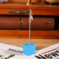 Supporto per promemoria in filo di base in legno blu e clip per foto per decorazione ufficio. - Blu