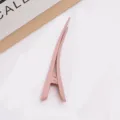 Large matte pink duckbill hair clip for styling, elegant solid color anti-slip hair accessory. - Pink