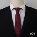 Cravatta da uomo d'affari rossa a fiori con camicia bianca e giacca nera per eventi formali - Stile 004