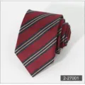 Cravatta da uomo classica a righe rosse e blu, elegante accessorio per abito professionale. - 1