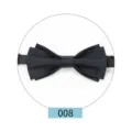 Pajarita negra multicapa para traje de hombre vista detallada, accesorio elegante y formal. - Negro