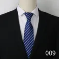 Cravatta a righe blu da uomo per abito formale da lavoro e matrimonio design classico. - Modello blu 009