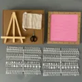 Rosa Filz Buchstabentafel Set mit Holzrahmen, Staffelei und Buchstaben für Dekoration - Rosafarbene LED