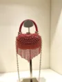 Rote Strass Abendtasche mit funkelnden Kristallfransen und elegantem Goldkettchen für Partys. - A202 Stil (A202) / Rot