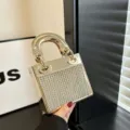 Borsa da sera dorata in acrilico con strass, mini borsa lucida per feste e borsa a mano. - Oro