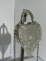 Glänzende Strass Abendtasche mit Kette und Fransen, ideal für Partys und besondere Anlässe. - Rechteckiger Stil (A079 Silber Stil Drei)