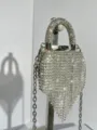 Silberne Strass-Abendtasche mit Kette, schimmernde Mini-Umhängetasche für elegante Damen. - Halbkreis-Stil (A079 Silber Stil Eins)