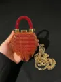 Wunderschöne rote Strass Herz Abendtasche mit goldener Kette, Quaste Mini Umhängetasche Clutch - Halbkreis-Stil (A079 Rot Stil Eins)