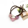 Corda per capelli in perle di cristallo stile coreano con fiore rosa e ciondolo geometrico. - AL-190 - rosa