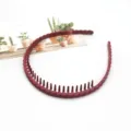 Close-up details of a stylish dark red anti-slip teeth headband for women daily hair styling. - Woven Texture Style (F-089) / 1 Piece / Dark Red