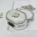 Silberne Strass-Mini-Umhängetasche mit funkelndem Kleeblatt und eleganter Metallkette. - Sechseck-Strass (Stil 9)