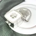 Elegante borsa da sera con strass e catena, lussuosa borsa rigida a trifoglio a quattro. - Strass Quadrato (Stile A5) / Argento