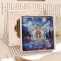 Edles Metall Schmetterling Lesezeichen mit Geschenkbox, stilvolles Schreibwaren Geschenk. - Mit Geschenkbox / Mondschatten Schmetterlingstanz