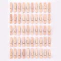 Pinzas de madera natural para colgar fotos, notas y decoraciones artesanales en casa. - Pinzas de madera / 50 uds