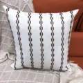 Housse de coussin blanche à rayures rouges et vertes, idéale pour le canapé et le lit. - 44 x 44 cm simple face (sans rembourrage) / Rouge + vert (couleurs de Noël)