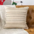 Housse de coussin tuftée à rayures, taie d'oreiller texturée beige et marron pour canapé. - 44 x 44 cm simple face (sans rembourrage) / Kaki