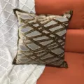 Housse de Coussin en Velours Marron Motif Géométrique Décoratif pour le Canapé - 44 x 44 cm simple face (sans rembourrage) / Kaki