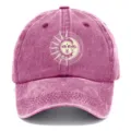 Berretto da baseball rosa lavato con stampa grafica sole e luna, dettaglio in primo piano all'aperto. - Adulto 56-60cm Regolabile / Rosa