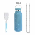 Close-up view of the sparkling rhinestone water bottle, matching cleaning brush and metal chain. - 750ml / With Sponge Brush / Dark Blue