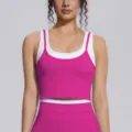 Gros plan détaillé de la brassière de sport côtelée double couche et du haut de yoga. - S / Hauts / Couleur Fruit du Dragon
