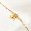 Goldfarbenes Titanstahl Buchstaben Q Herz Strass Knoten Armband Modischer Schmuck - Buchstabe Q / Gold