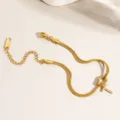 Goldfarbenes zweilagiges Schlangenkettenarmband mit Kristall-Buchstaben-T-Anhänger, verstellbar. - Buchstabe T