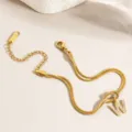 Modische 18K vergoldete Edelstahl Schlangenkette Armband mit Buchstabe W Anhänger - Buchstabe W