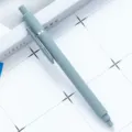 Stylo gel rétractable minimaliste en gris-bleu Morandi élégant pour écriture fluide. - Gris Morandi