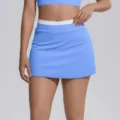 Vue détaillée de la jupe de tennis athlétique taille haute avec ceinture côtelée contrastée. - S / Bas / Bleu ciel
