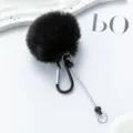 Schwarzer flauschiger Fellbommel Schlüsselanhänger mit Karabiner und Metallnadel DIY Taschenanhänger. - Schwarz