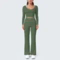 Grünes Langarm Crop Top Schlaghose Yoga Set Fitness Sportbekleidung Trainingsoutfit. - Rauchmoosgrün