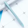 Penna a sfera retrattile minimalista in azzurro con finitura opaca per ufficio. - Celeste
