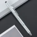 Zilveren multifunctionele gereedschap pen met stylus, liniaal schaal en balpen voor kantoorgebruik. - Zilver