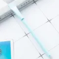 Umweltfreundlicher Papierkugelschreiber, farbiger Candy-Stil, glattes Schreiben. - Bonbonblau