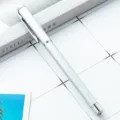 Stylo roller en métal argenté avec clip élégant, idéal pour cadeaux d'affaires et écriture. - Argent Peint