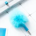 Blauer flauschiger Bommel Kugelschreiber DIY Perlenstift süße Schreibwaren Büro Schule - Himmelblau
